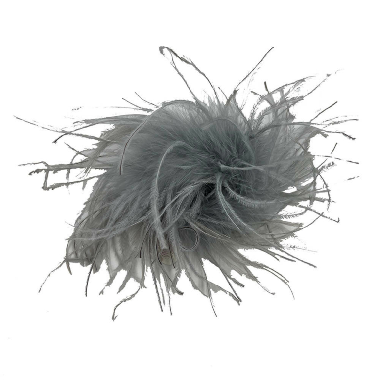 Broche plumas gris
