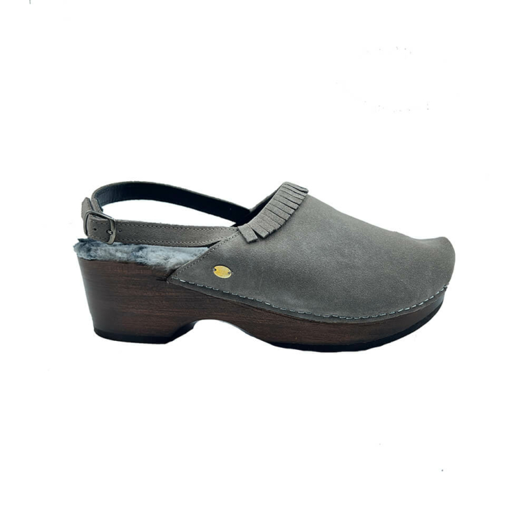 Zuecos gris claro