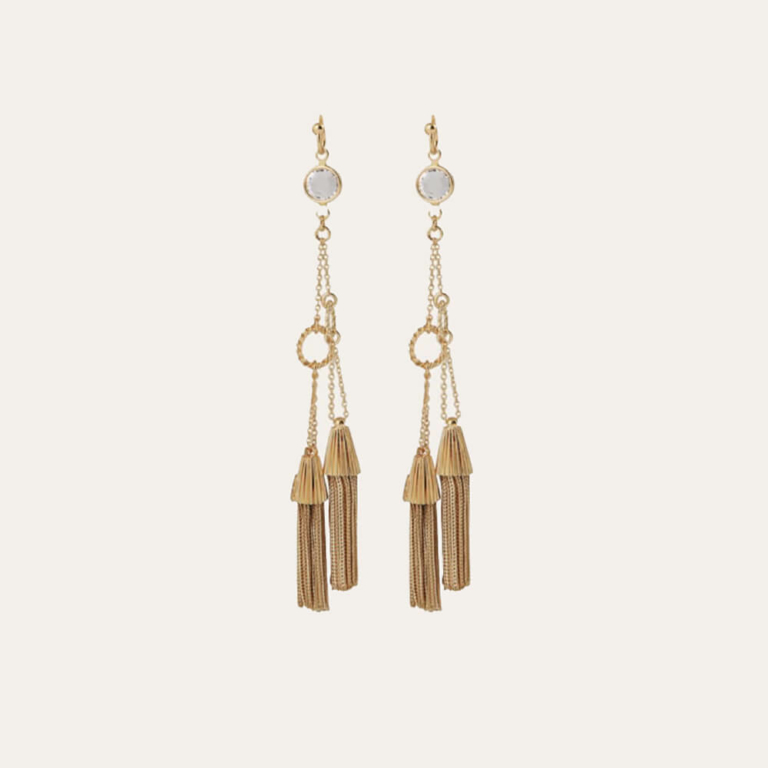 Pendientes delicadamente dorados con oro fino, vestidos con dos pompones de cadena y adornados con un cristal de Swarovski. Longitud: 10 cm Peso (por pendiente): 4 g