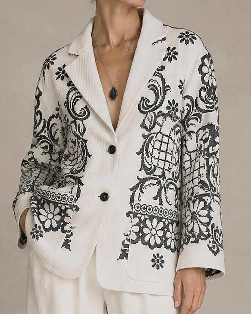 Abrigo Sarah Blanco y Negro con Estampado Floral